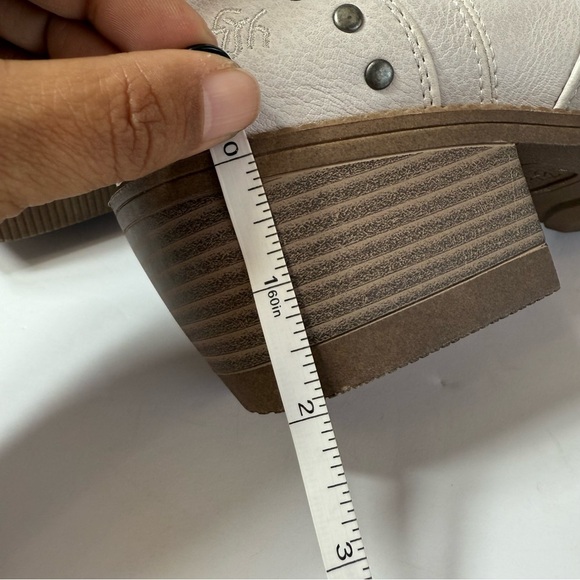 Blowfish Western Slouched Ankle Boots - Picture 8 of 10